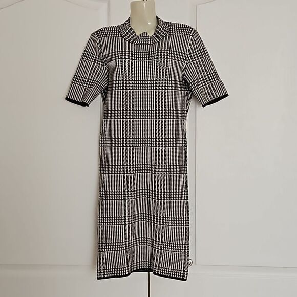 Chaps Women's Petite Houndstooth Sweater Pencil Midi Dress - Picture 2 of 16